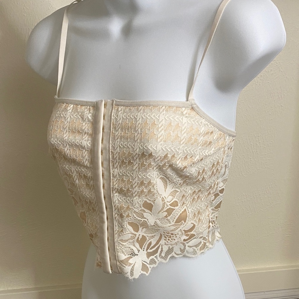 Aerie Cream Lace Crop Top
